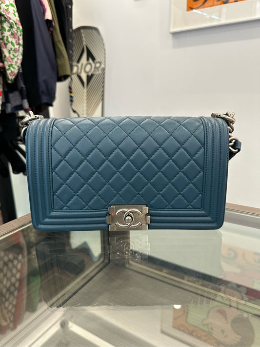 Chanel - Boy Bag Medium - Calfskin leather - Blue - (Medium)