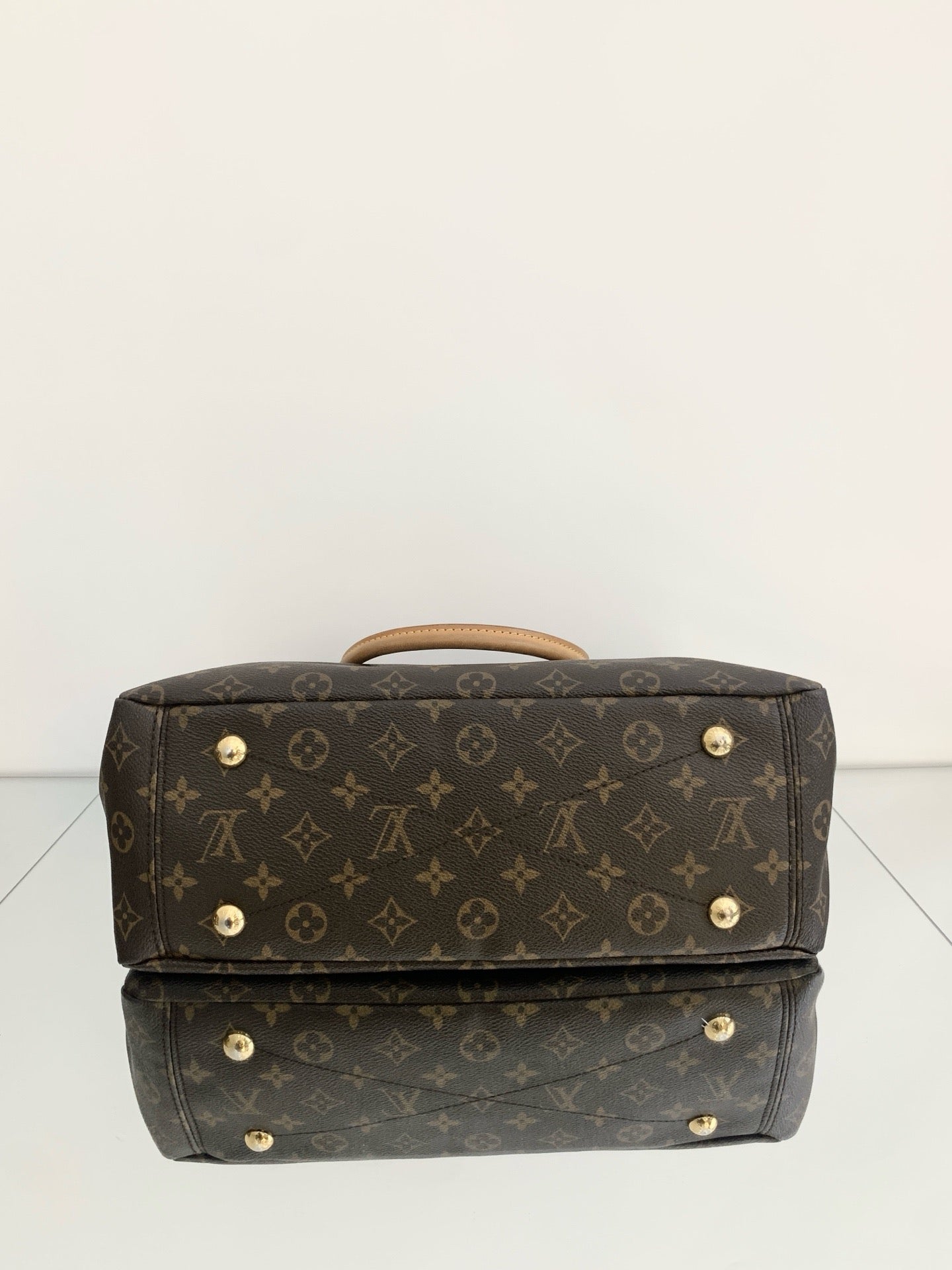 Louis Vuitton - Pallas Tote - Monogram coated canvas with natural cowhide leather trim - Brown - (medium)