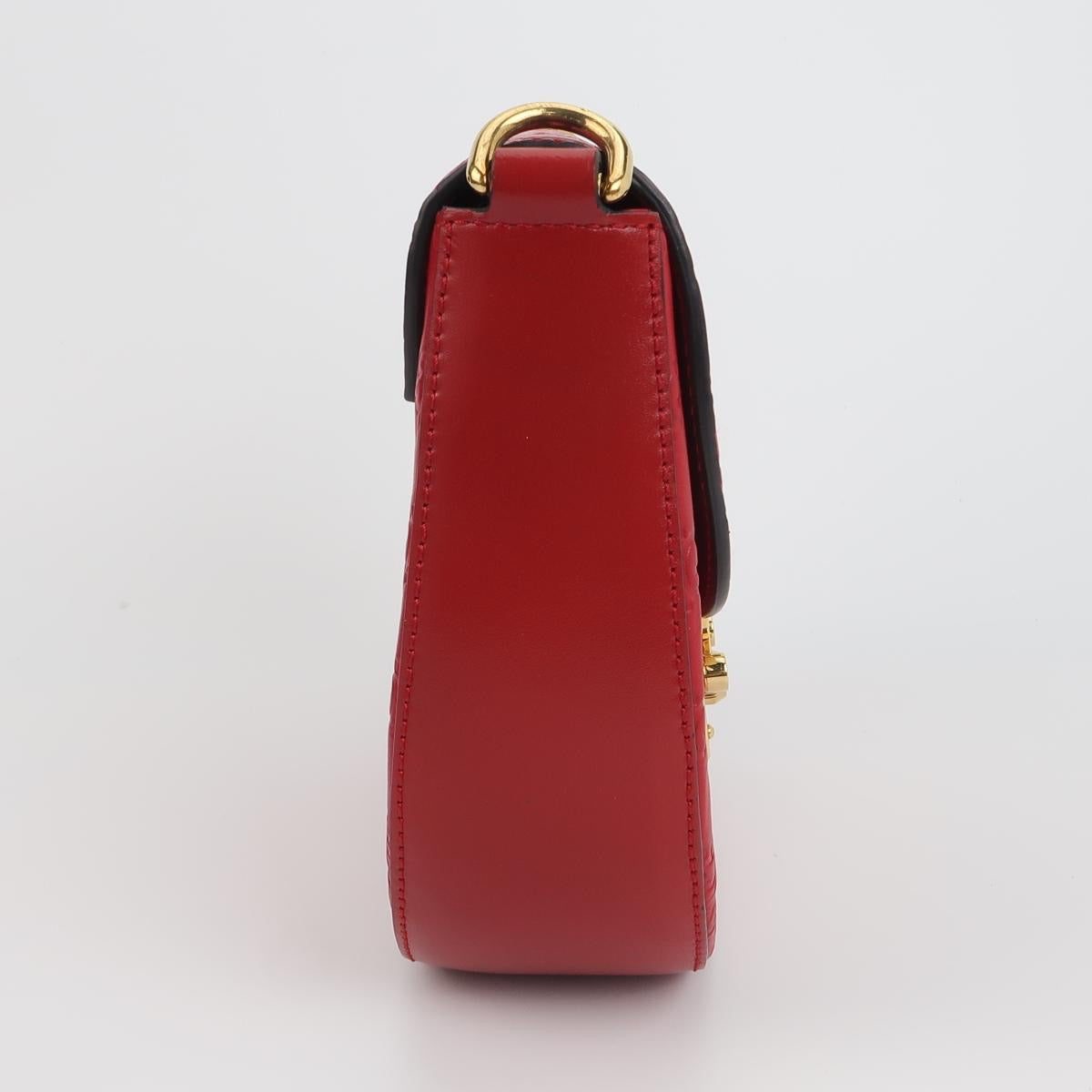 Gucci - Padlock Saddle Bag - Gucci Signature embossed leather with suede lining - Red with navy and red web strap - (small)