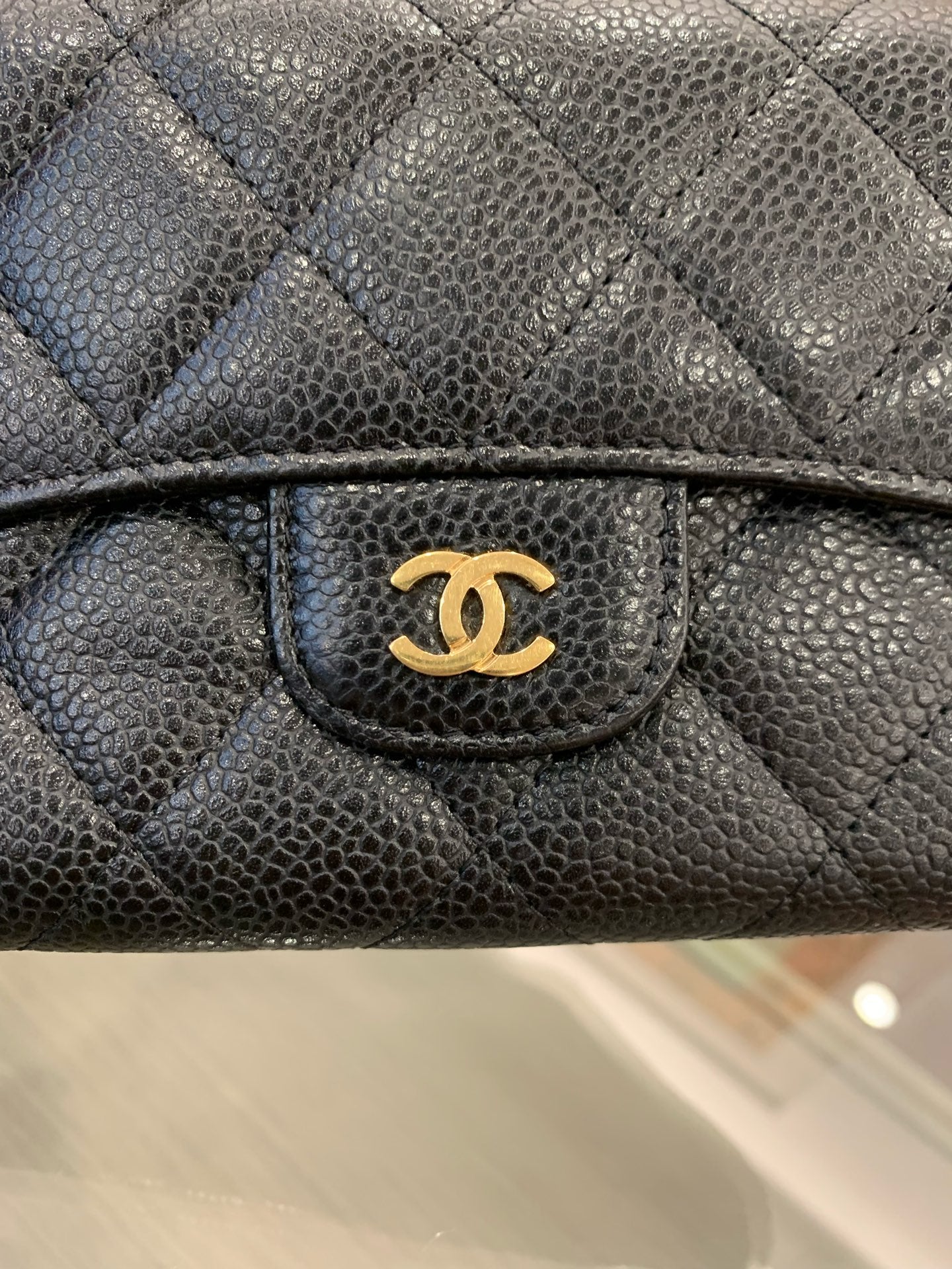 Chanel - Classic Flap Tri-Fold Wallet - Caviar leather - Black with Gold-Tone Hardware - (Medium)