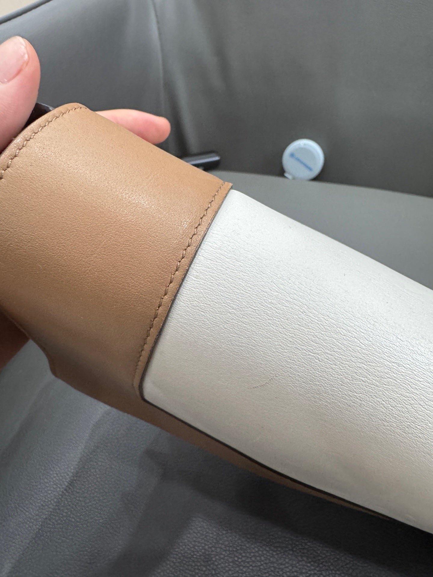 Celine - Frame - Cowhide leather - Beige and White - (medium)