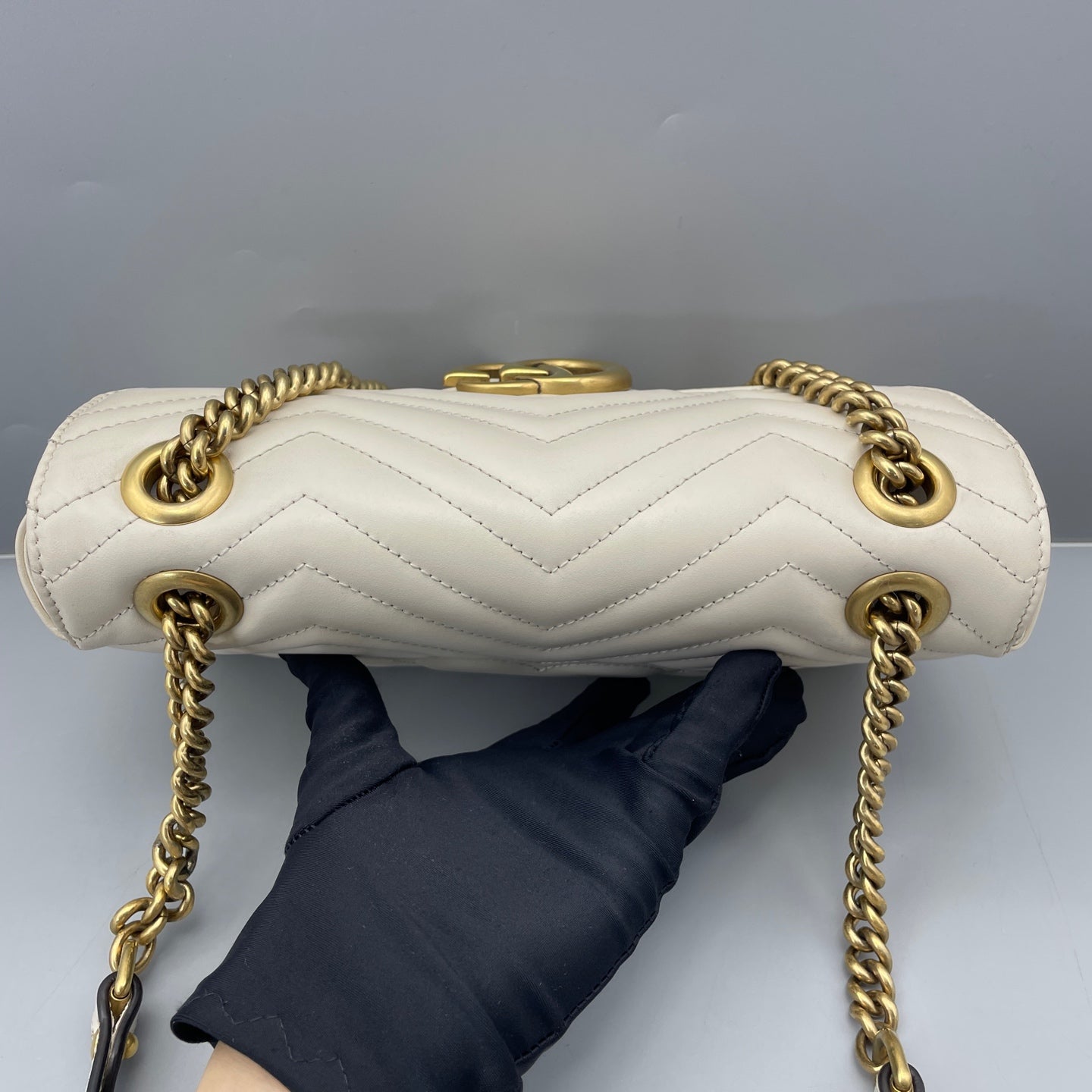 Gucci - GG Marmont Matelassé Shoulder Bag - Leather - White - (small)