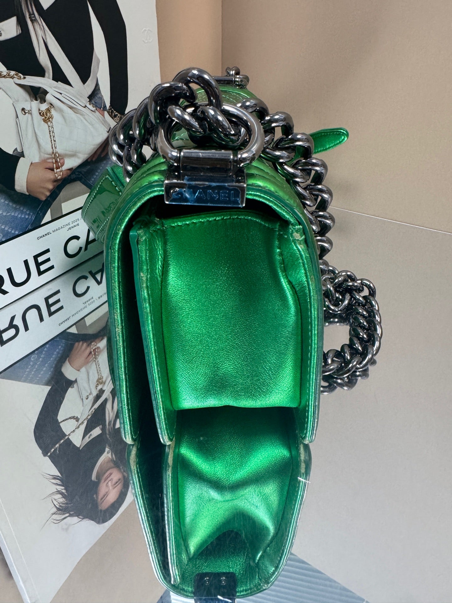 Chanel - Le Boy Small - Patent leather with metallic leather accents - Green - (Small)