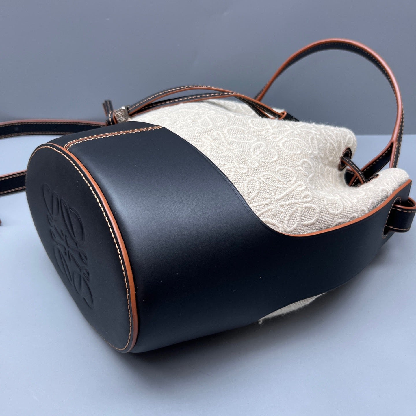 Loewe - Balloon Bag - Linen and Leather - Beige and Black - (Mini)