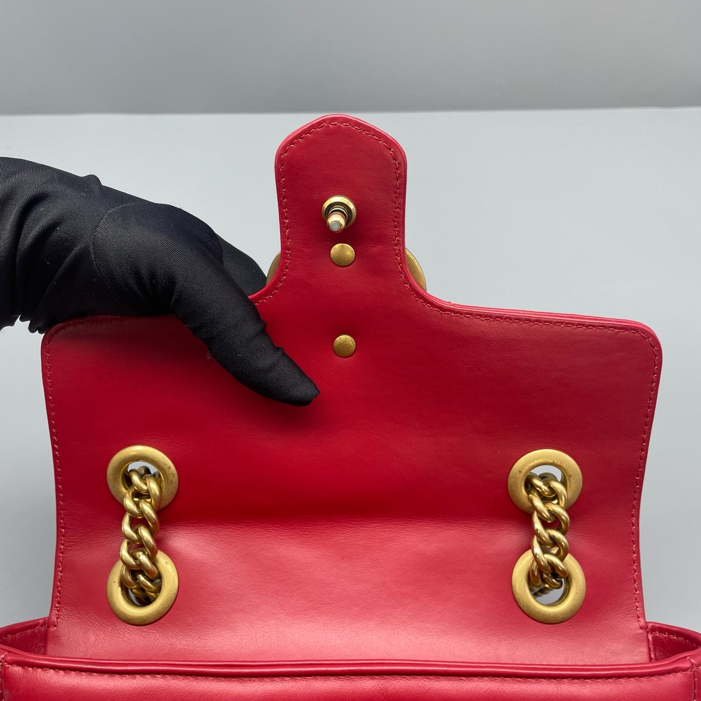Gucci - GG Marmont Matelassé Small Shoulder Bag - Leather - Red - (mini)