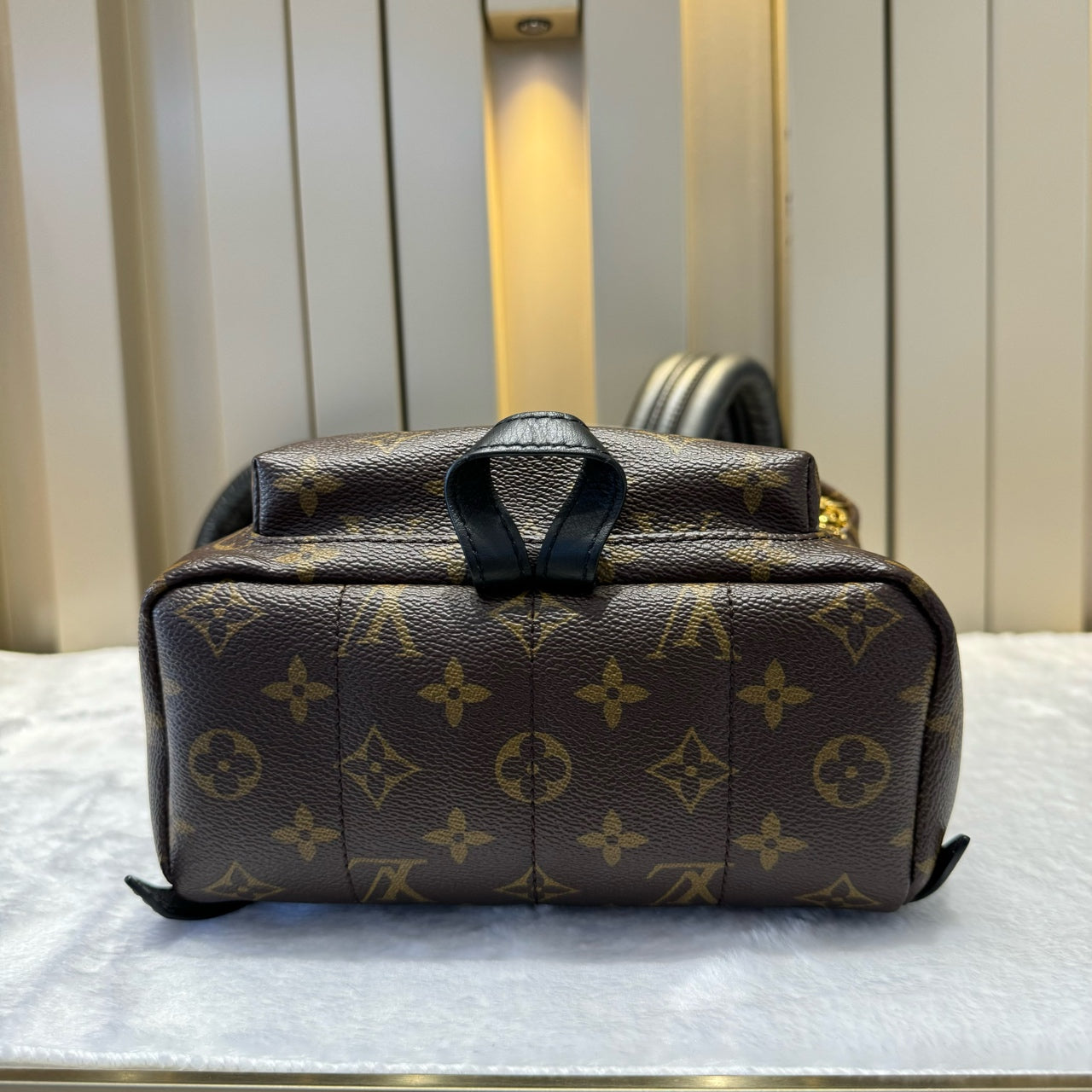 Louis Vuitton - Palm Springs Mini Backpack - Monogram coated canvas with black cowhide leather trim and padded straps - Brown - (Mini)