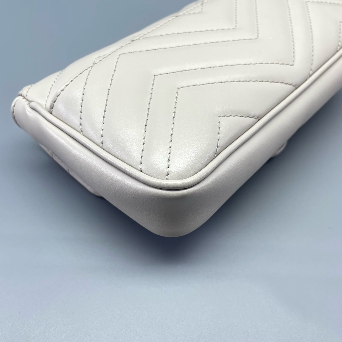 Gucci - GG Marmont Wallet on Chain - Leather - White - (mini)