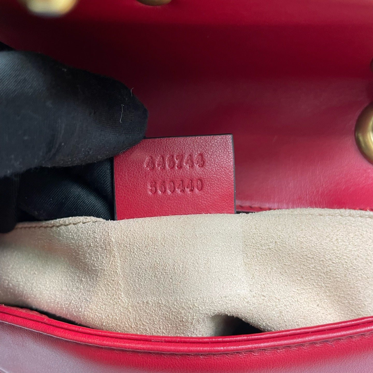 Gucci - GG Marmont Matelassé Mini Shoulder Bag - Calfskin leather - Red with Gold-Tone Hardware - (mini)