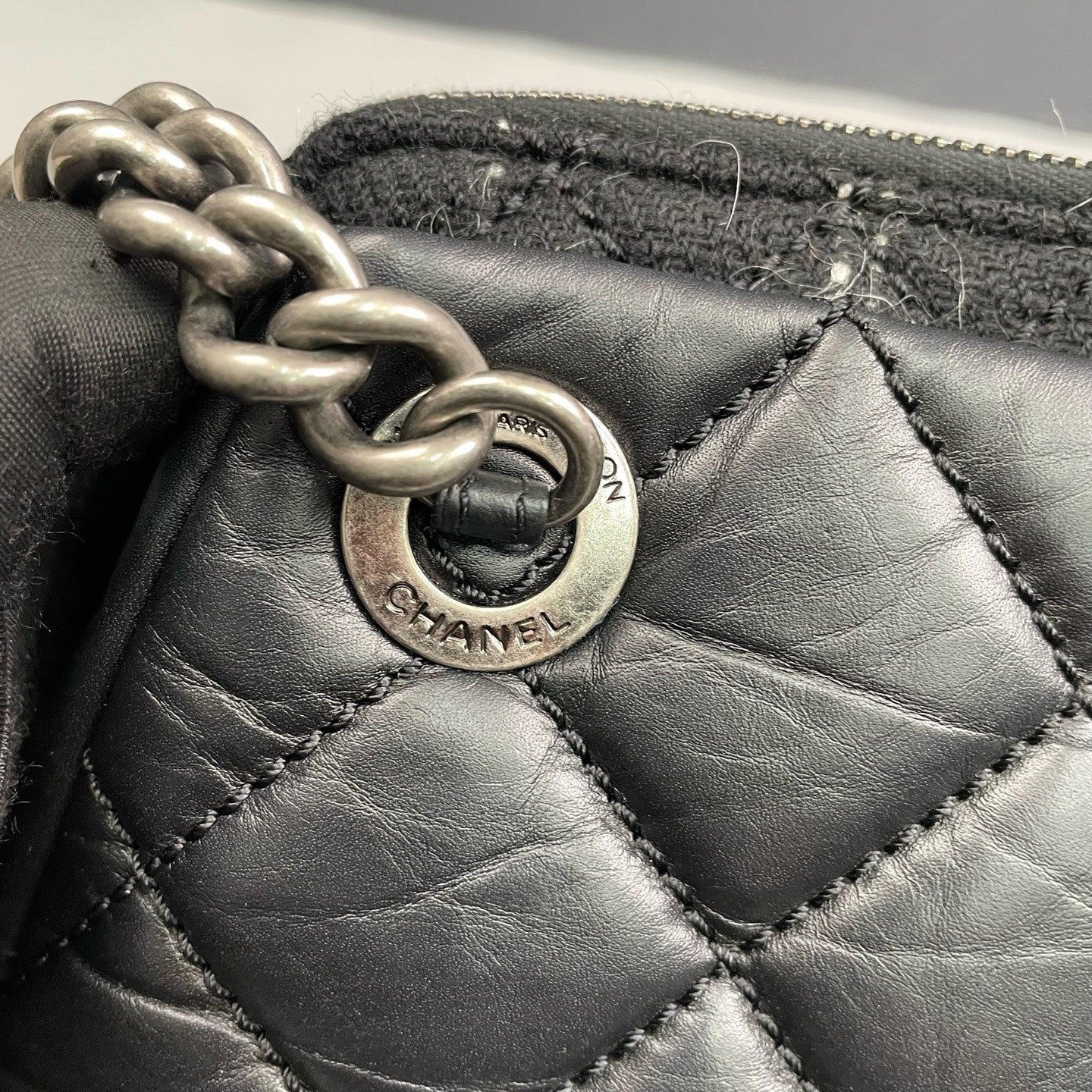 Chanel - Paris-Bombay Bowling Chain Bag - Quilted lambskin leather and tweed - Black with silver-tone hardware and burgundy accents - (Medium)