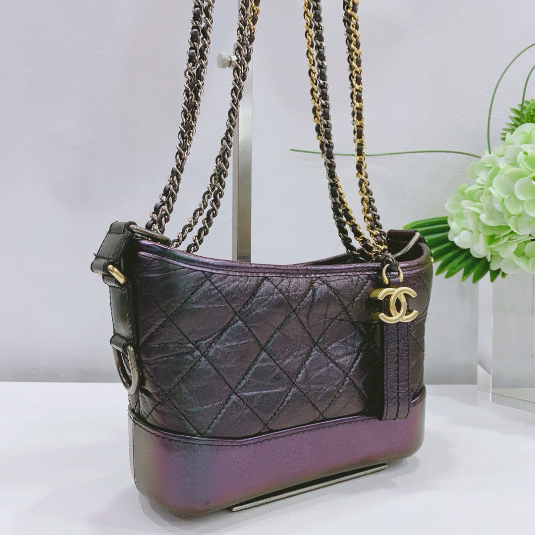 Chanel - Gabrielle Hobo Bag (Small) - Aged calfskin and iridescent calfskin leather - Black with iridescent sheen - (Small)