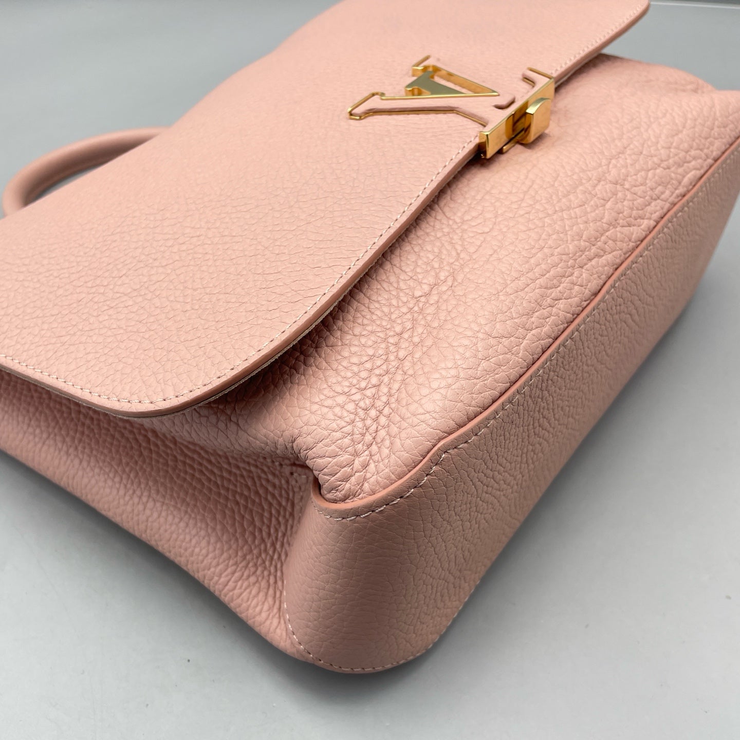 Louis Vuitton - Lockme Flap Tote - Grained leather - Pink - (Medium)