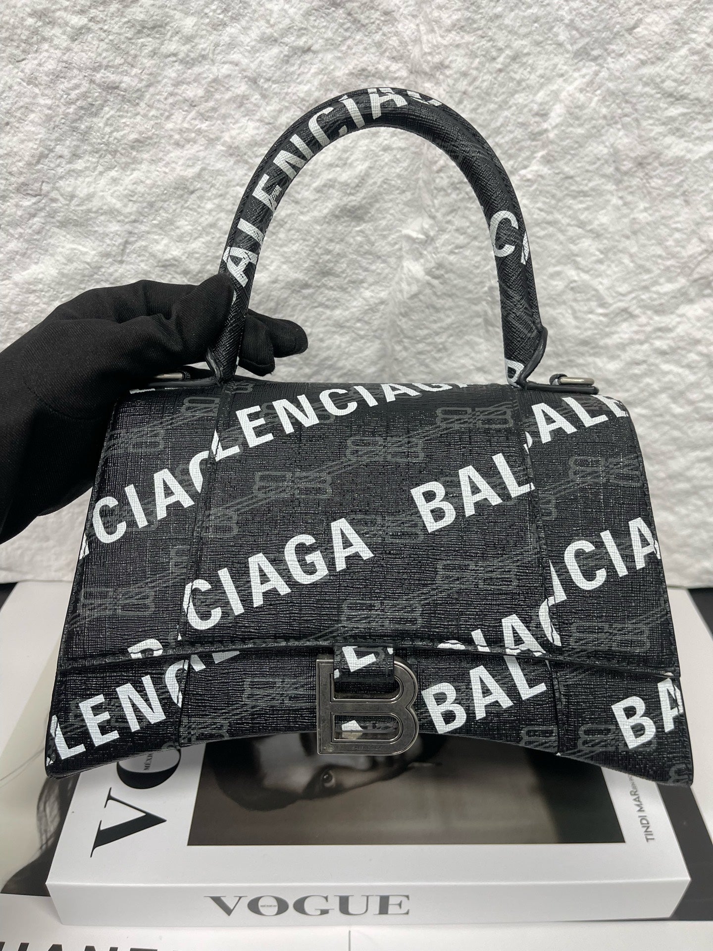 Balenciaga - Hourglass Top Handle Bag S - Coated canvas with leather trim - Black - (Small)