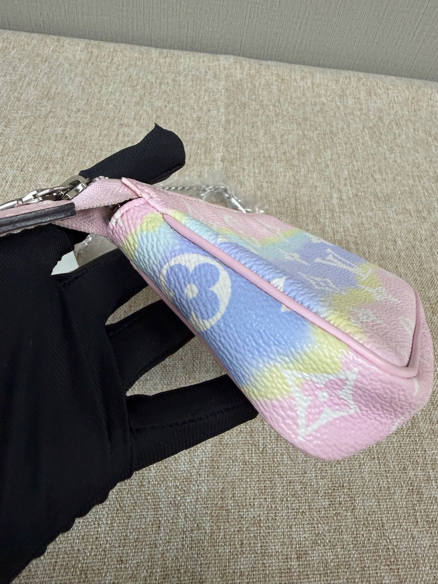 Louis Vuitton - Mini Pochette Accessoires - Monogram coated canvas - Multicolour - (mini)