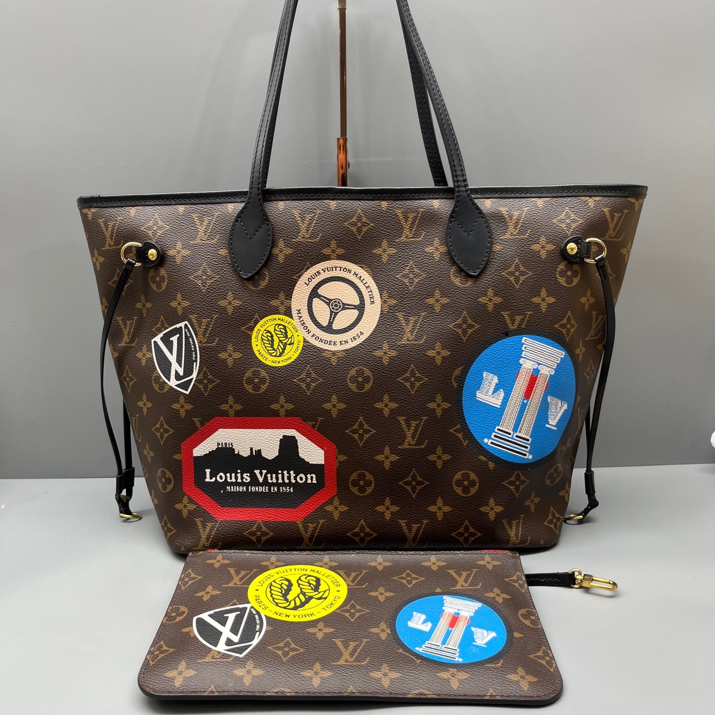 Louis Vuitton - Neverfull MM Monogram Patches - Monogram coated canvas with leather trim - Brown, Multicolour, Black, Red - (Medium)