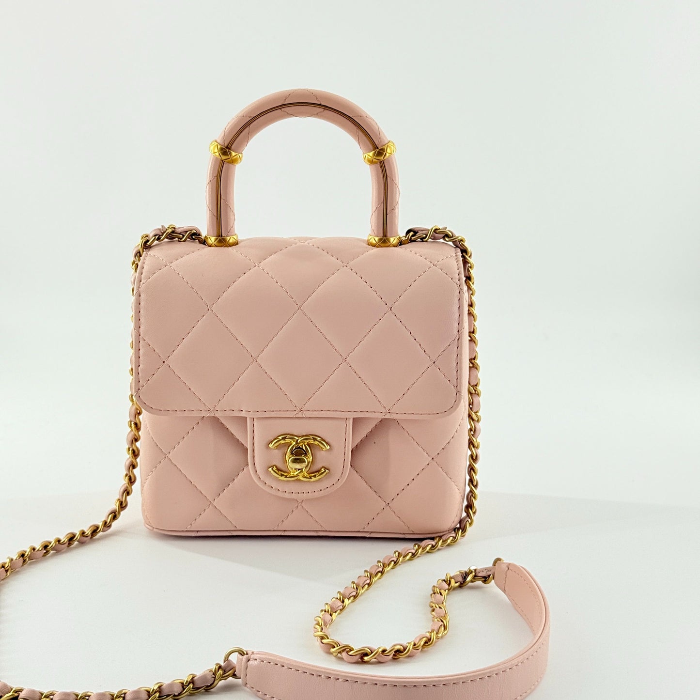 Chanel - 23S Mini Top Handle Flap Bag - Lambskin leather - Pink - (Mini)
