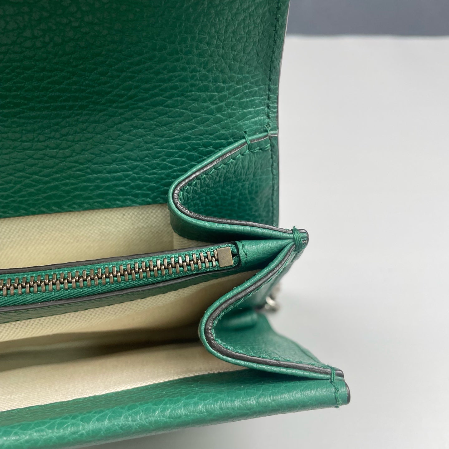 Gucci - Dionysus Shoulder Bag - Grained leather - Green - (medium)