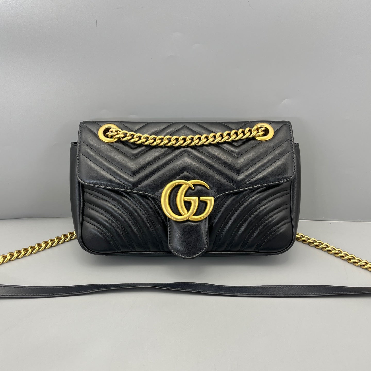Gucci - GG Marmont Matelassé Small Shoulder Bag - Matelassé leather - Black with Gold-Tone Hardware - (Small)