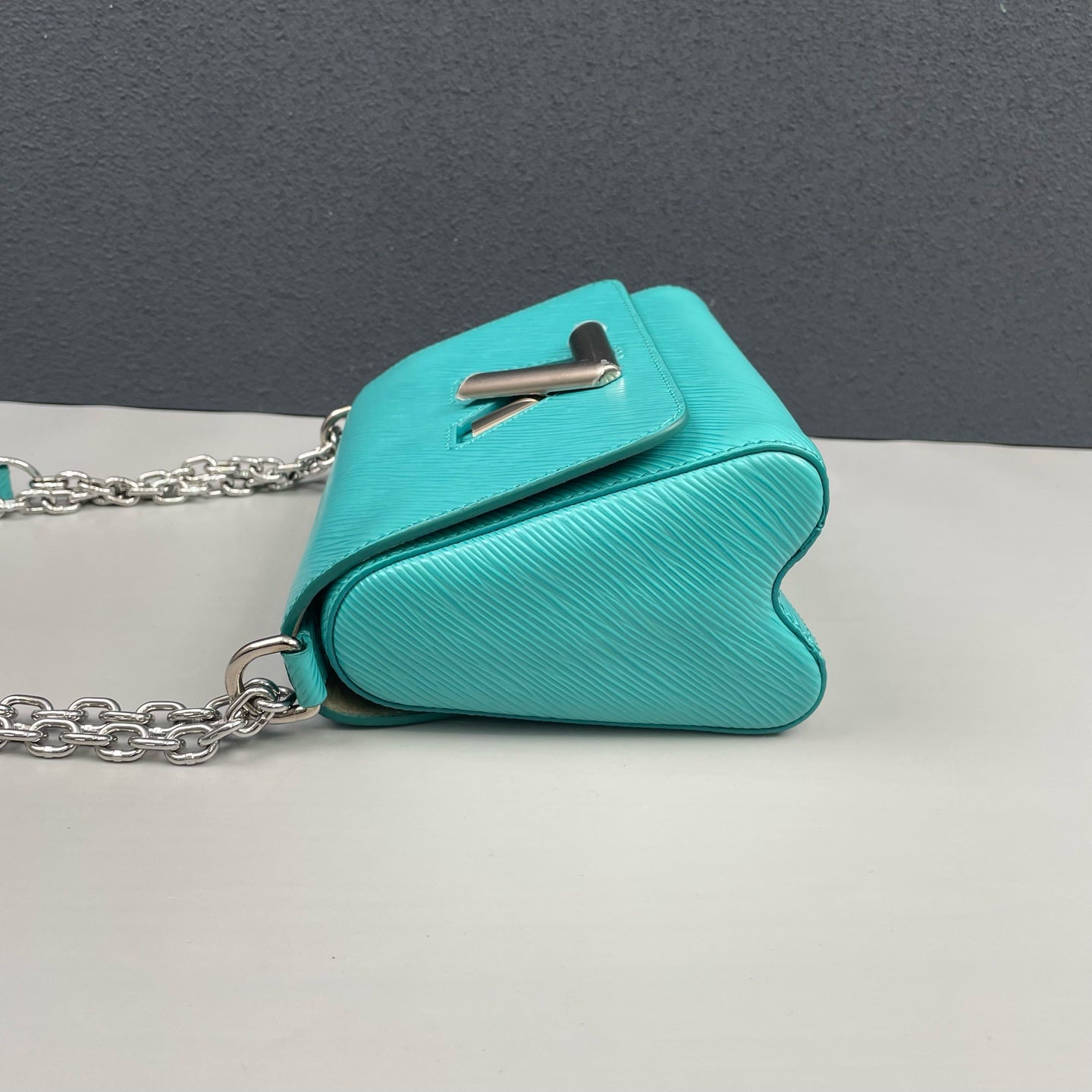 Louis Vuitton - Twist Bag (Small) - Epi leather - Teal with Silver-Tone Hardware - (Small)
