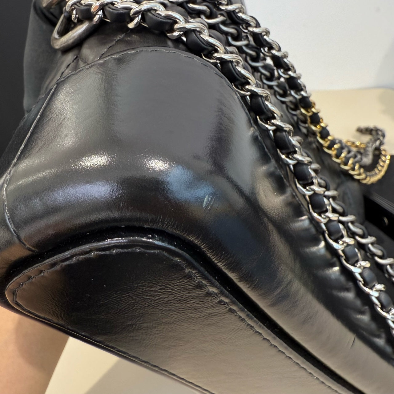 Chanel - Gabrielle Hobo Bag Small - Aged quilted calfskin and smooth calfskin leather - Black with mixed-tone hardware - (Small)
