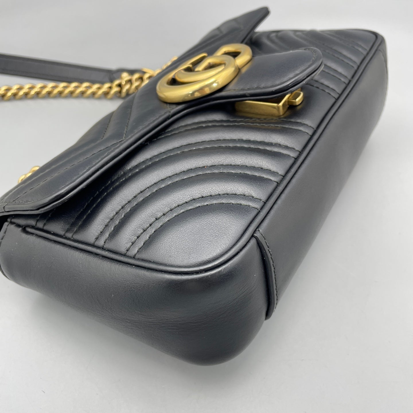 Gucci - GG Marmont Matelassé Mini Bag - Leather - Black with Gold-Tone Hardware - (Mini)