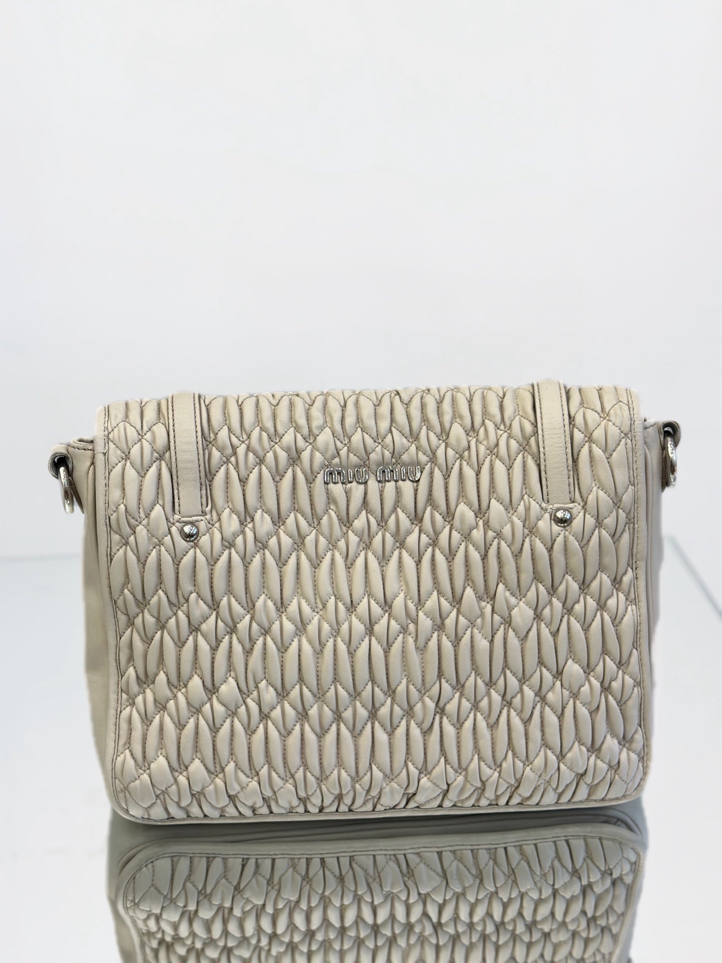 Miu Miu - Matelassé Messenger Bag - Lambskin leather - Beige - (Medium)