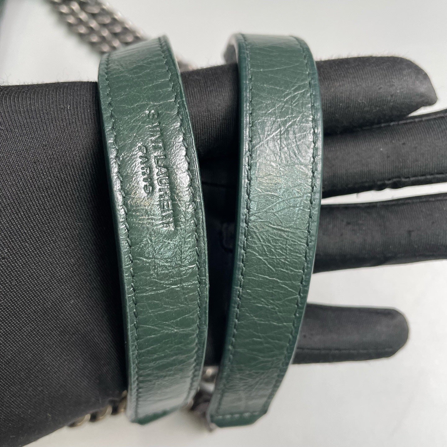Saint Laurent - Niki Medium Chain Bag - Distressed calfskin leather - Green - (Medium)