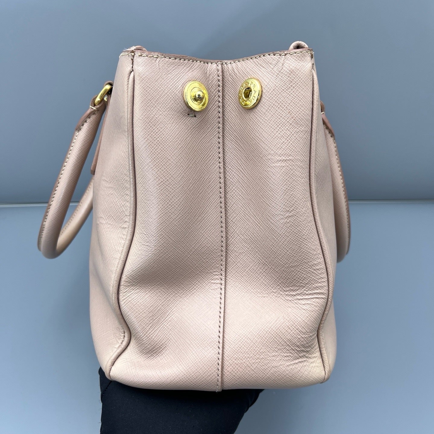 Prada - Saffiano Lux Tote - Saffiano leather - Beige - (medium)