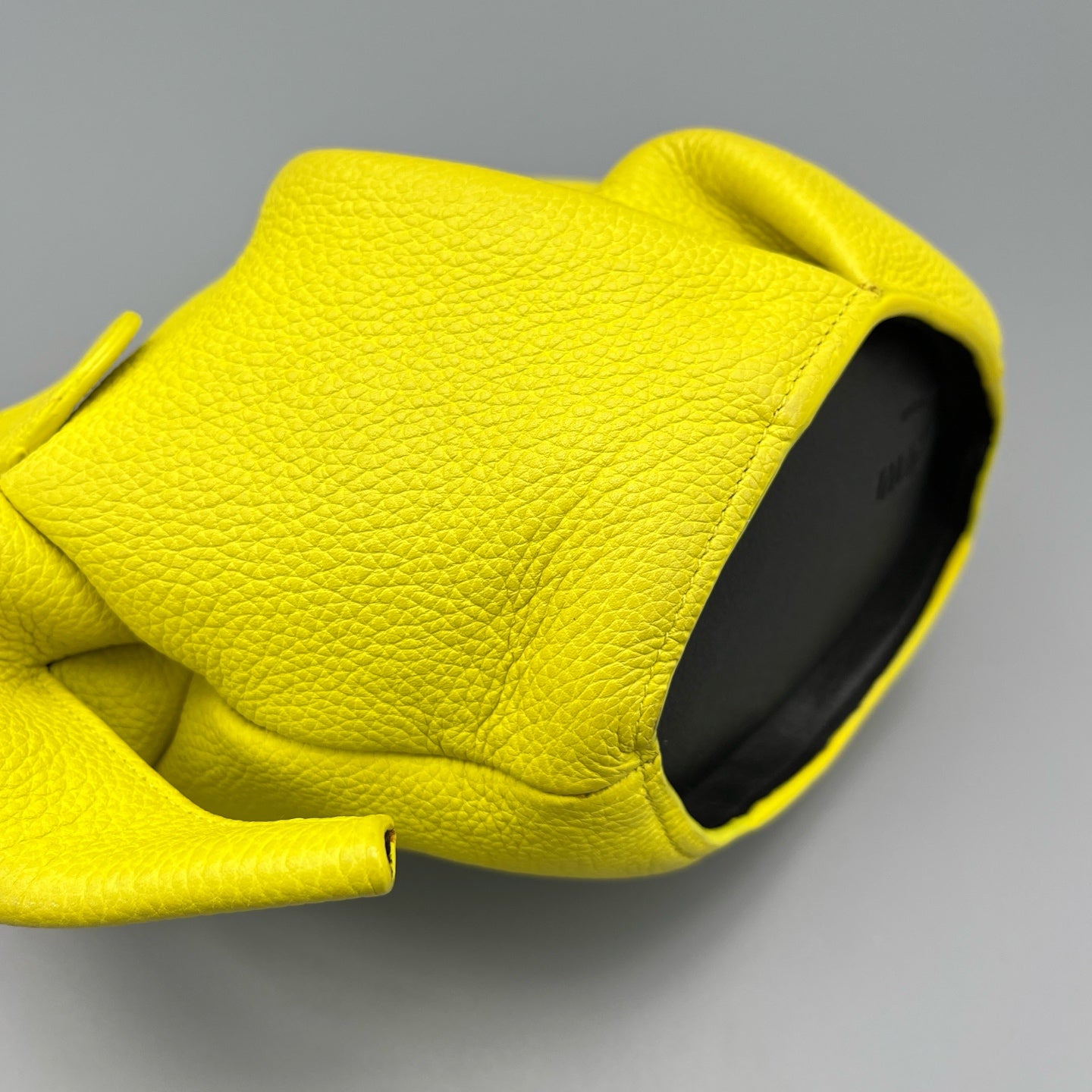 LOEWE - Elephant Bag - Grained calfskin leather - Yellow - (mini)