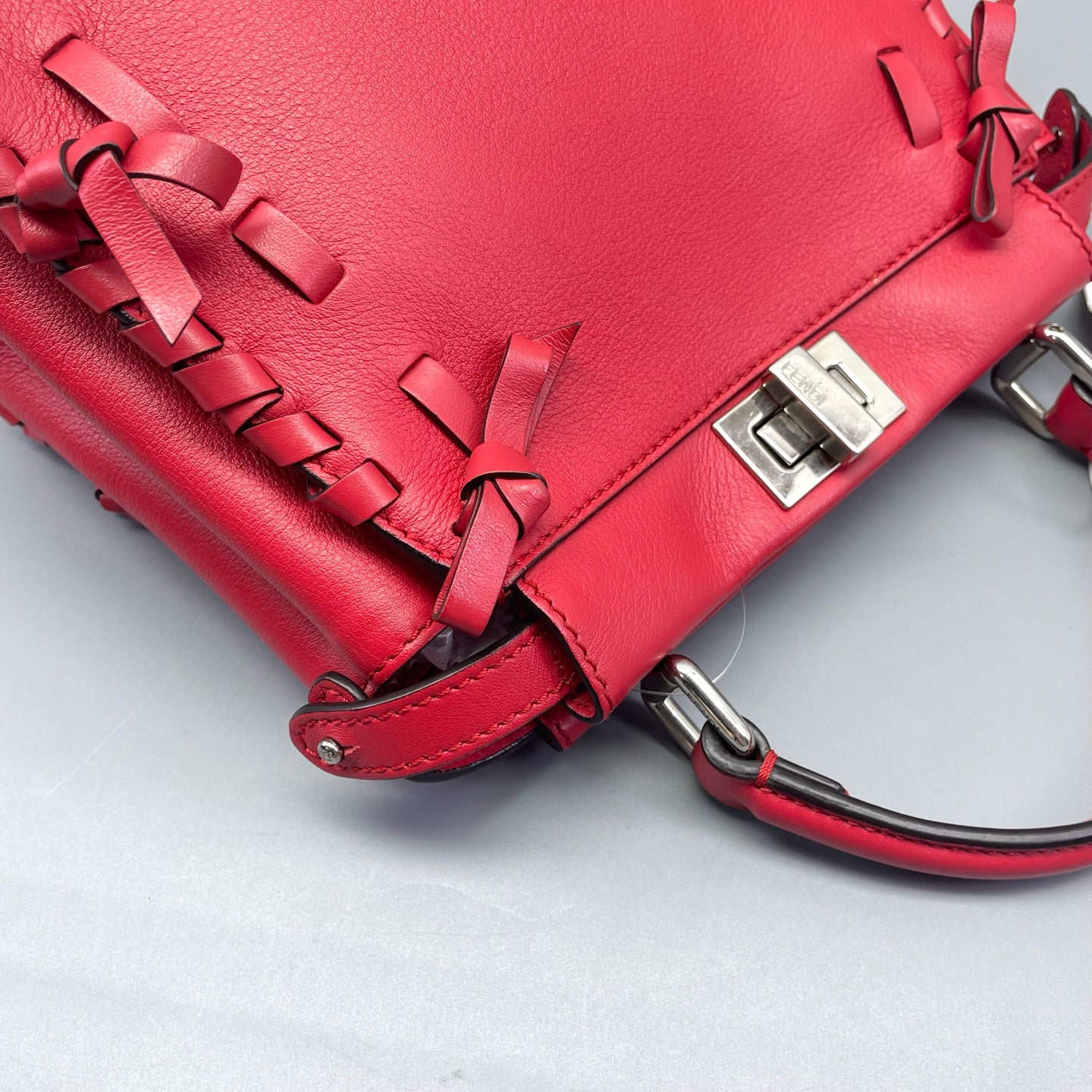 Fendi - Peekaboo Small - Leather - Red - (Small)