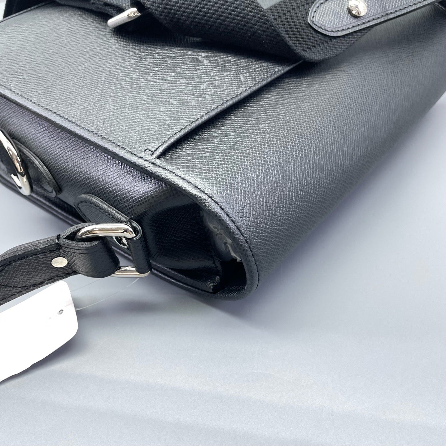 Louis Vuitton - Postman Messenger Bag - Leather - Black - (medium)