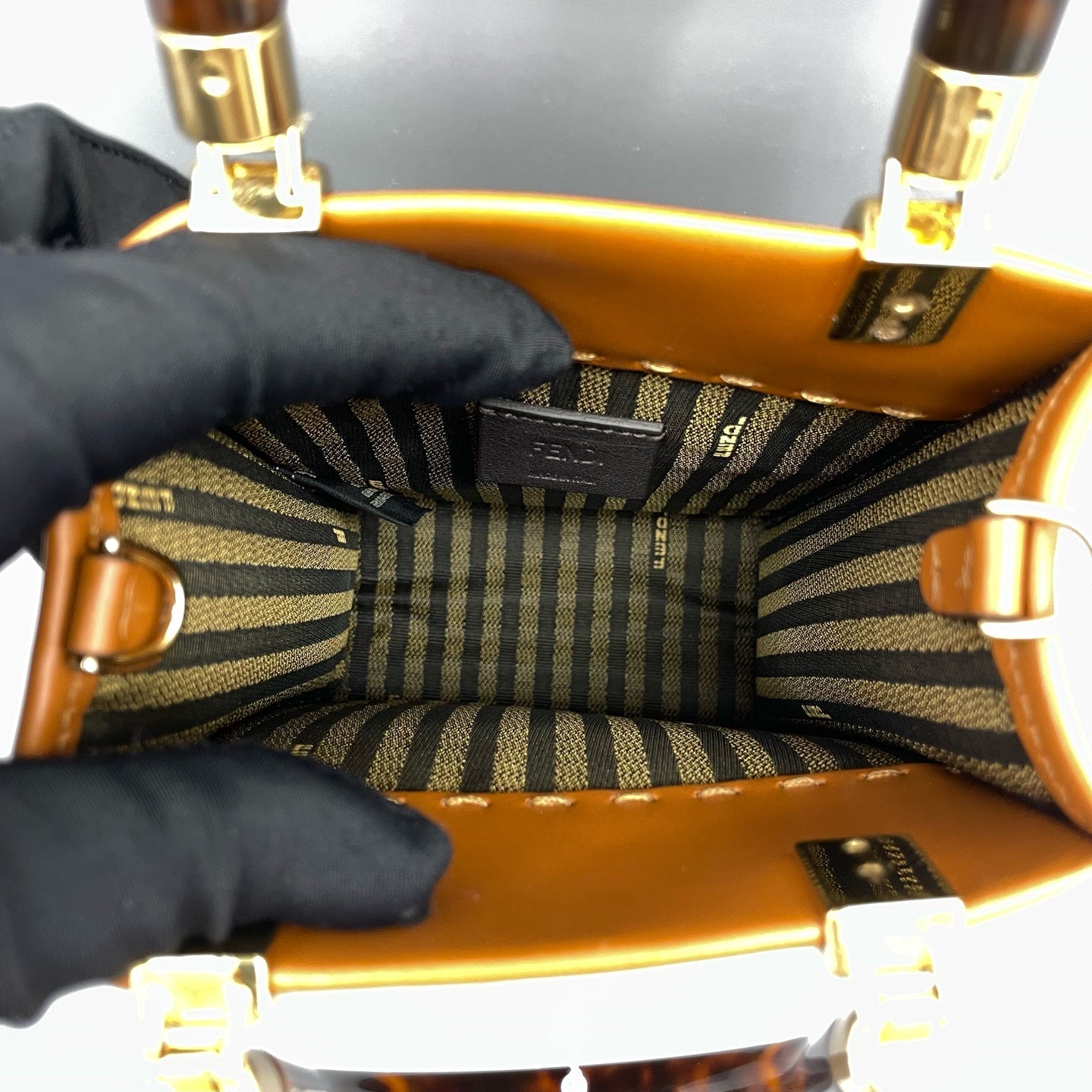 Fendi - Mini Sunshine Shopper Tote - Smooth calfskin leather with resin handles - Caramel Brown - (mini)