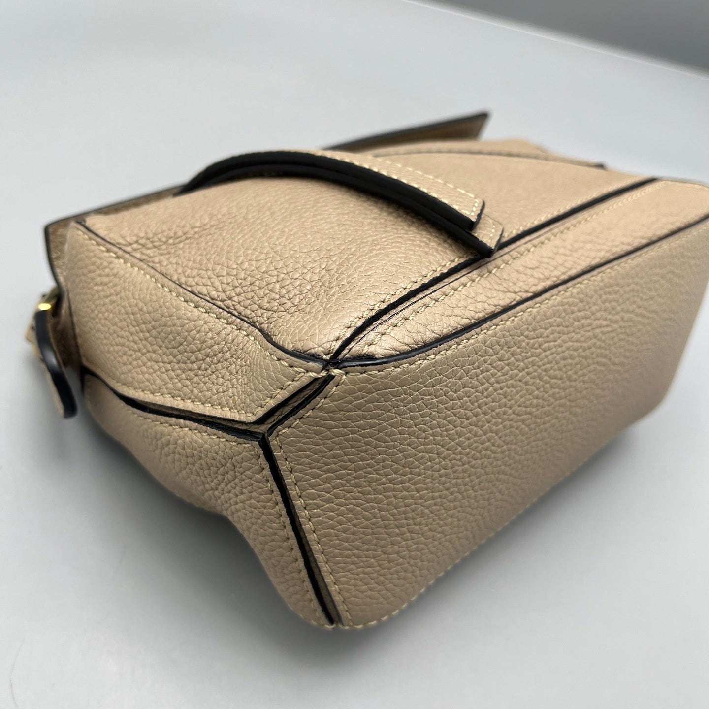 LOEWE - Puzzle Mini Bag - Grained calfskin leather - Beige - (mini)