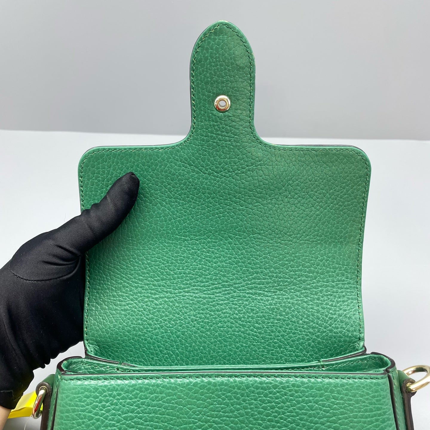 Gucci - Accordion Flap Bag (Outlet Style) - Grained leather - Green - (Small)