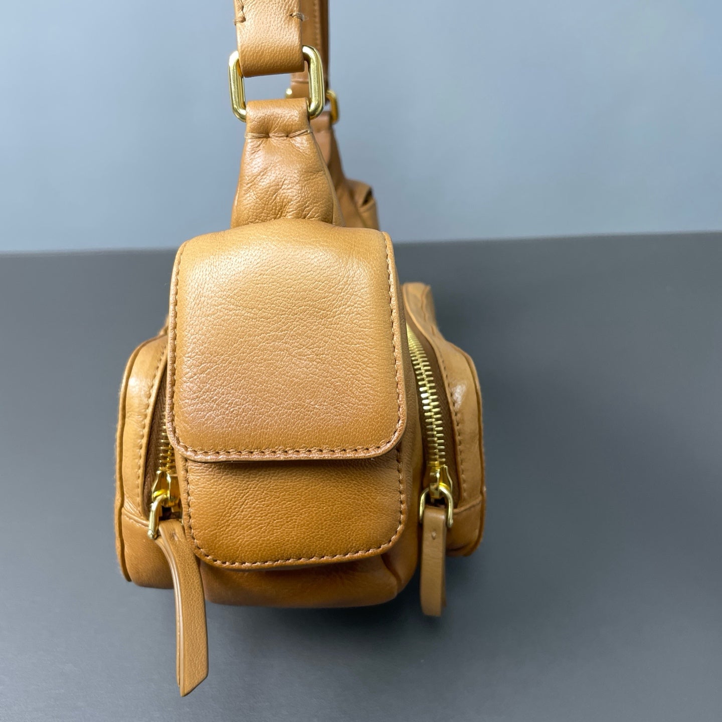 Miu Miu - Pocketed Hobo Shoulder Bag - Leather - Brown - (medium)