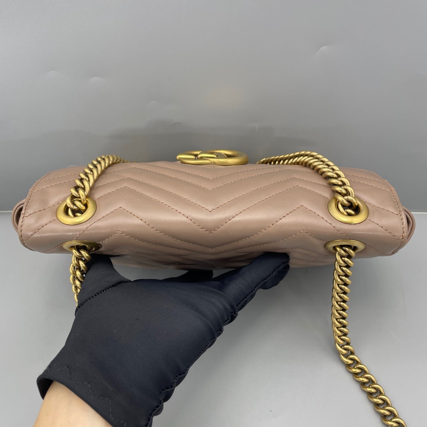Gucci - GG Marmont Small Matelassé Shoulder Bag - Leather - Beige - (Medium)