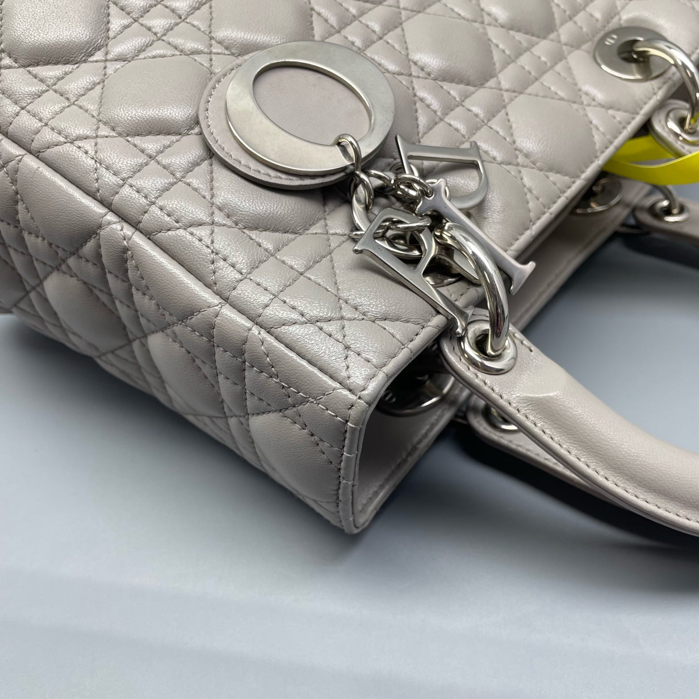 Dior - Lady Dior - Cannage quilted lambskin leather - Grey with Silver-Tone Hardware - (Medium)