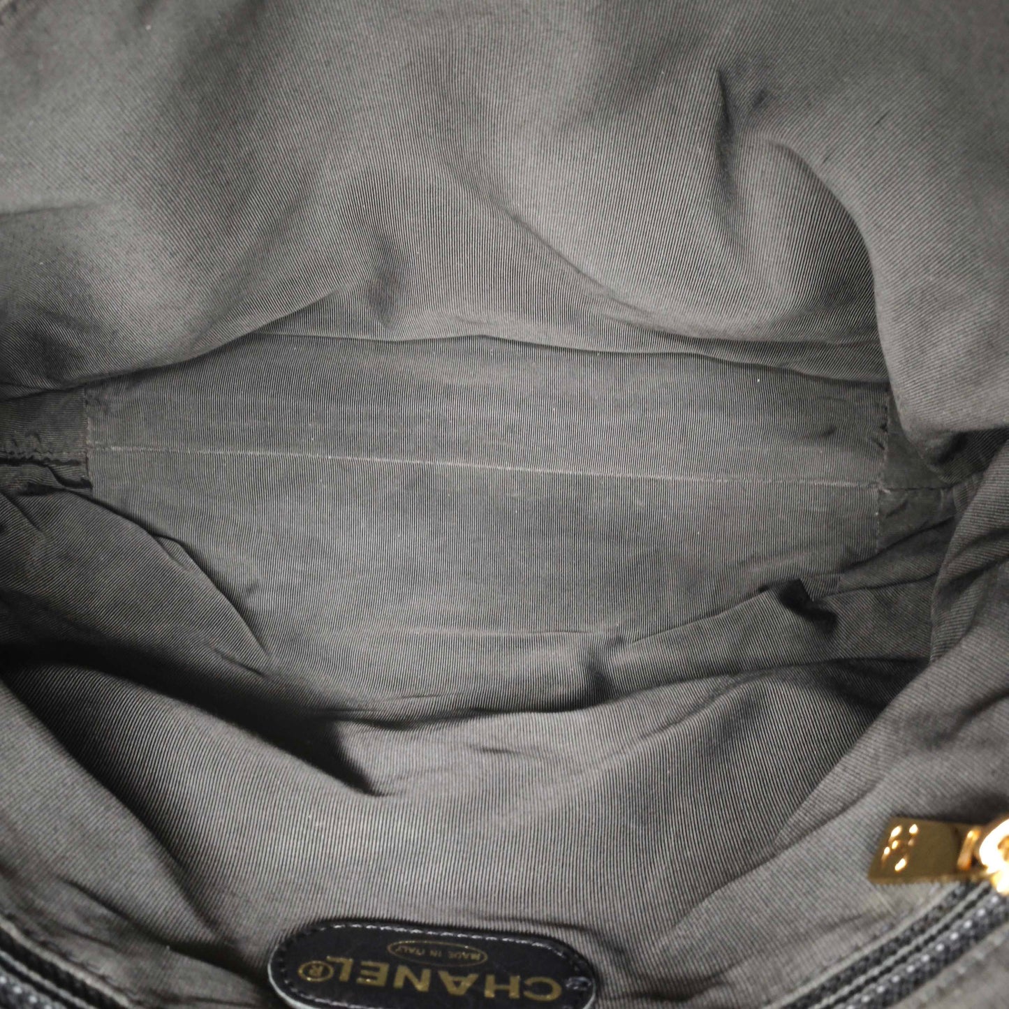 Chanel - Vintage Embossed CC Tote - Lambskin leather - Black - (Medium)