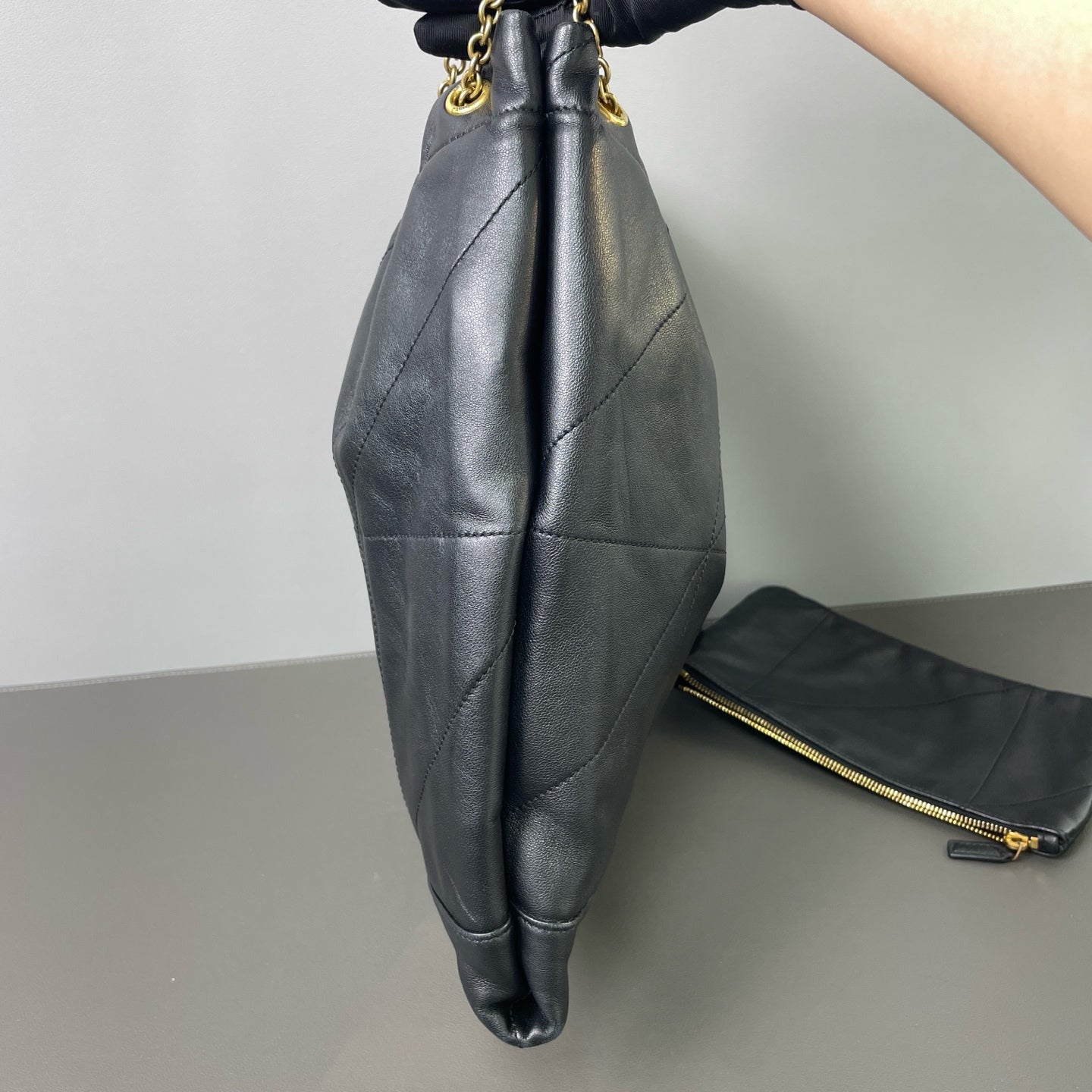 Saint Laurent - Jamie 4.3 Pochon - Lambskin leather - Black - (Medium)