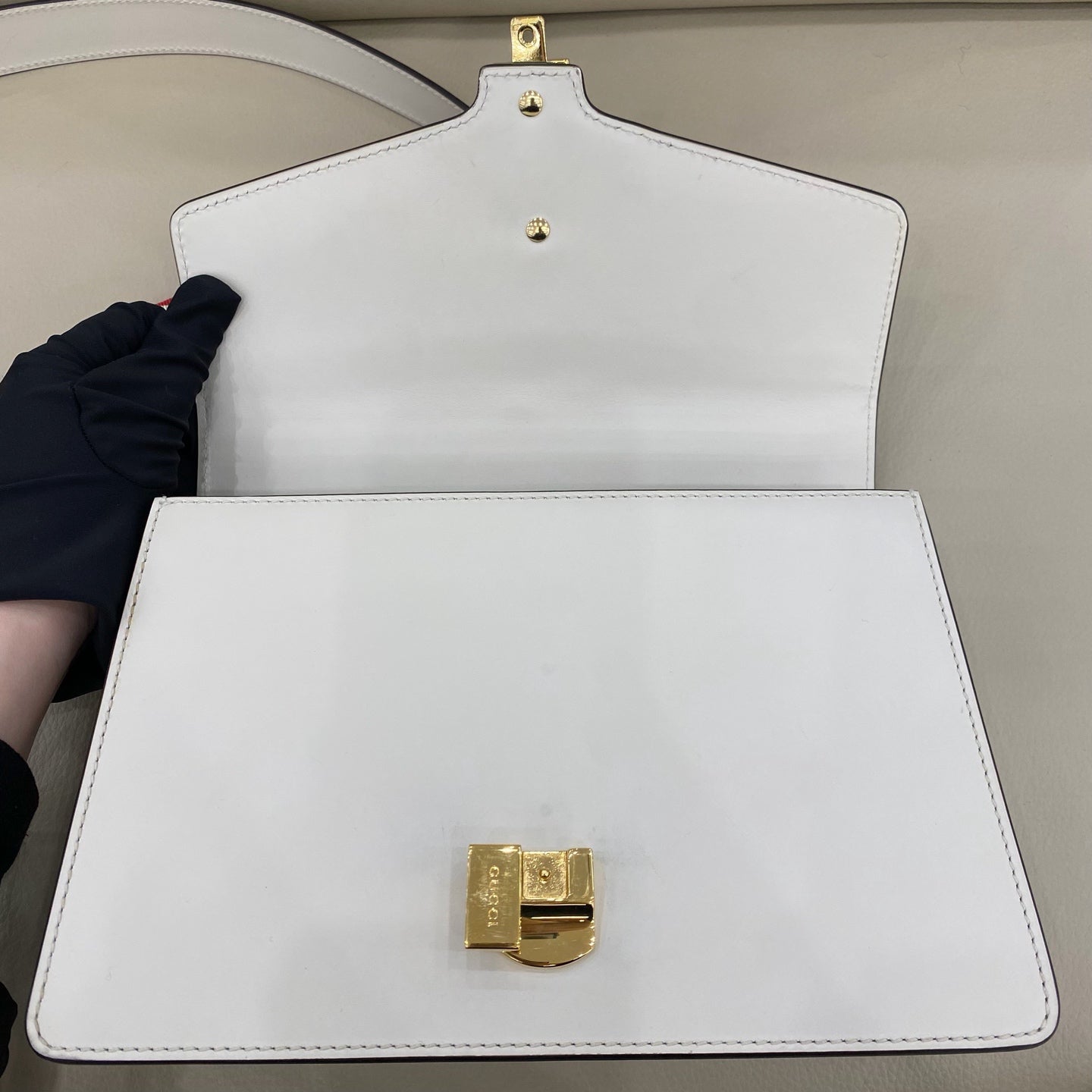 Gucci - Sylvie - Leather - White - (medium)