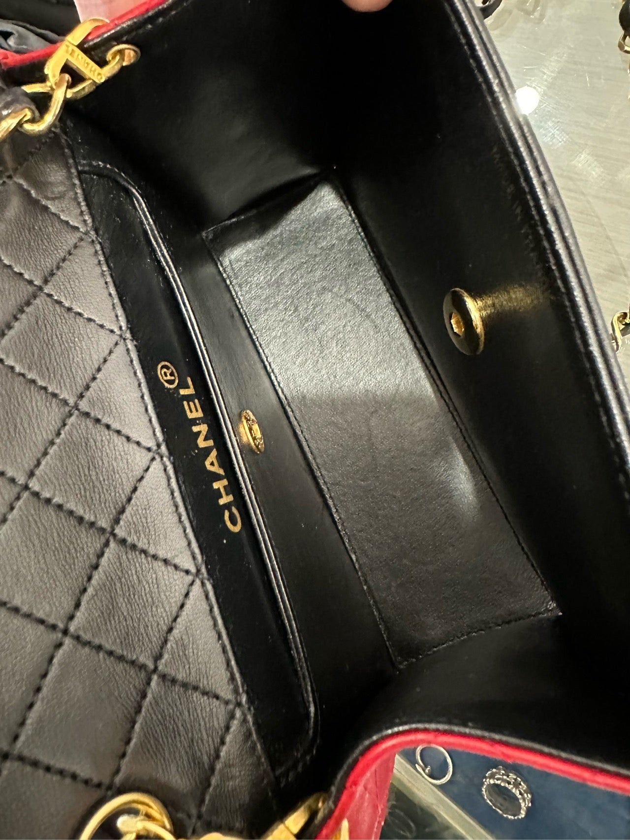 Chanel - Artist Collaboration History Badge Trapezoid Flap Bag - Leather - Black - (mini)