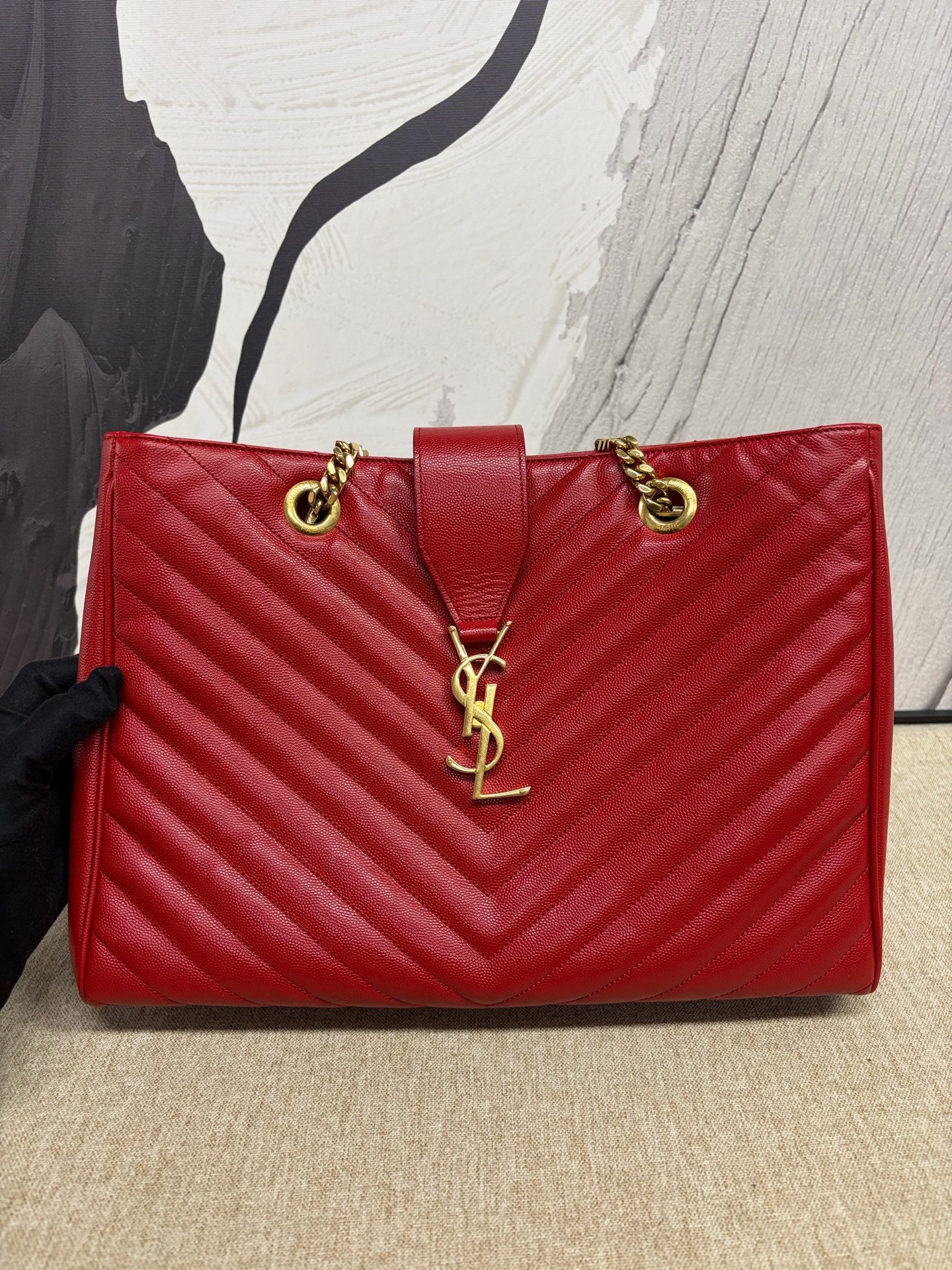 Saint Laurent - Shopping Bag Large with Chevron Quilting - Pebbled leather - Red with Gold-Tone Hardware - (large)