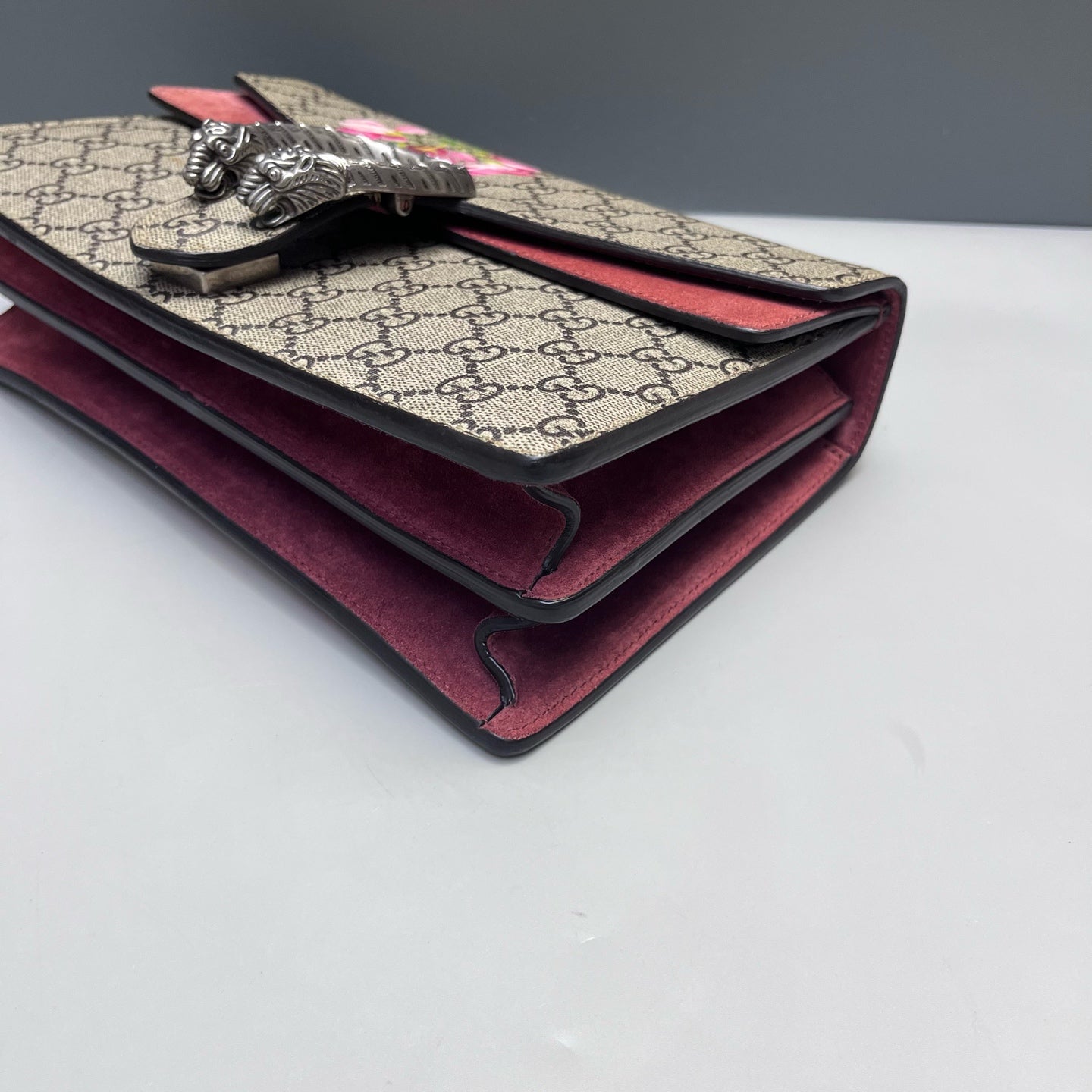 Gucci - Dionysus Shoulder Bag - GG Supreme canvas with floral print, pink/burgundy suede, and black leather trim - Beige, Multicolour (floral print), Burgundy (suede) - (Medium)