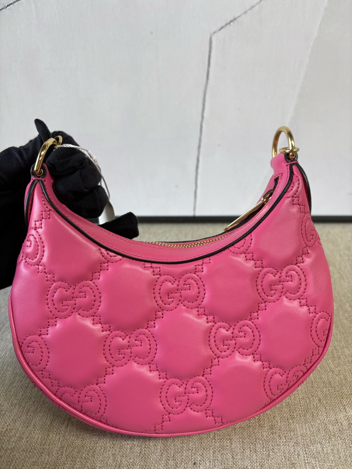 Gucci - Matelassé Half-Moon Bag - Leather - Pink - (Mini)