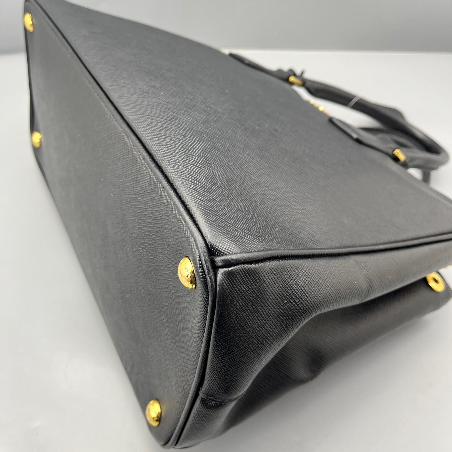 Prada - Galleria (Saffiano Lux Double Zip Tote) - Saffiano leather - Black - (medium)