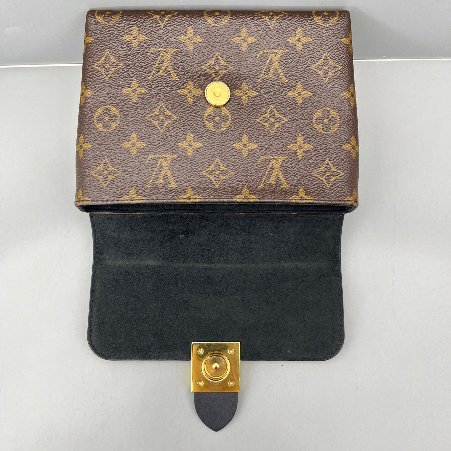 Louis Vuitton - Locky BB - Monogram coated canvas with smooth leather trim - Monogram brown and black - (mini)