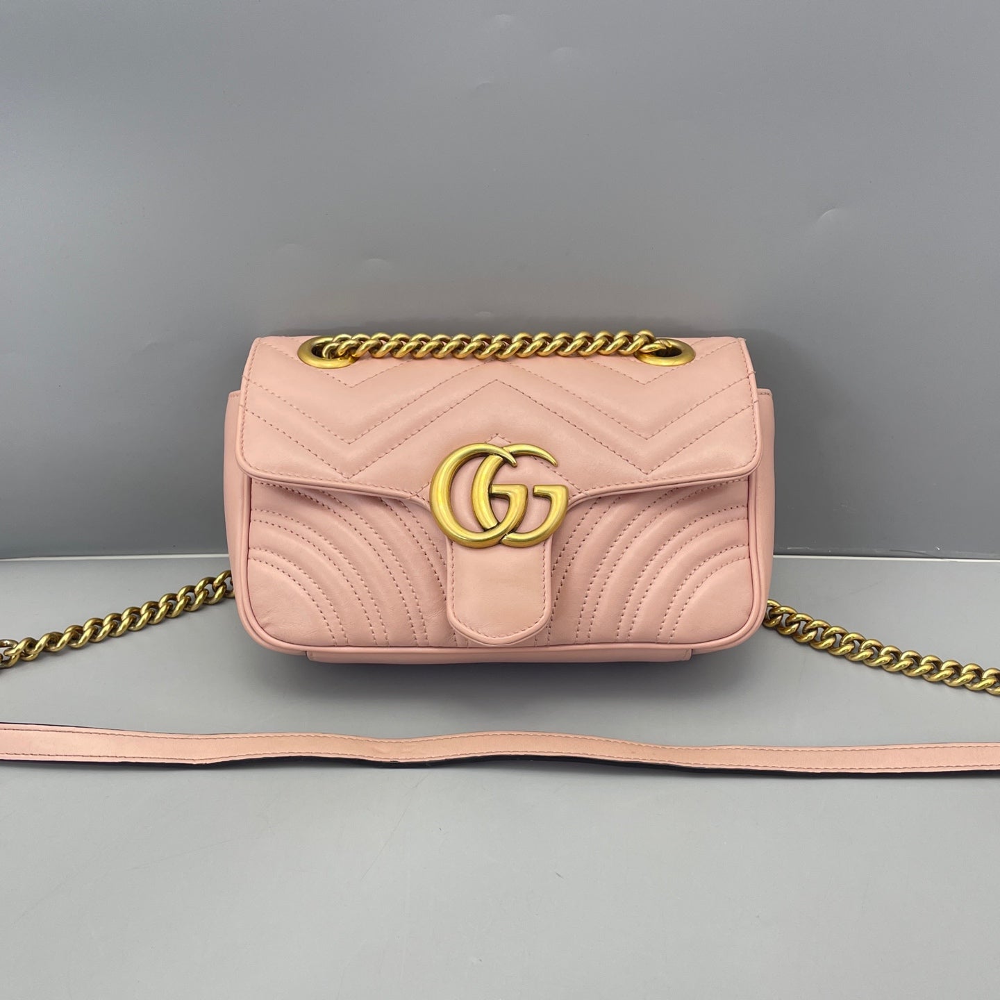 Gucci - GG Marmont Matelassé Mini Bag 22 - Matelassé chevron leather - Pink - (mini)