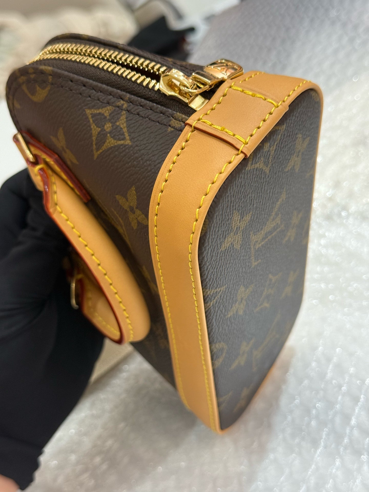 Louis Vuitton - Alma Nano - Monogram coated canvas with Vachetta leather trim - Brown - (mini)