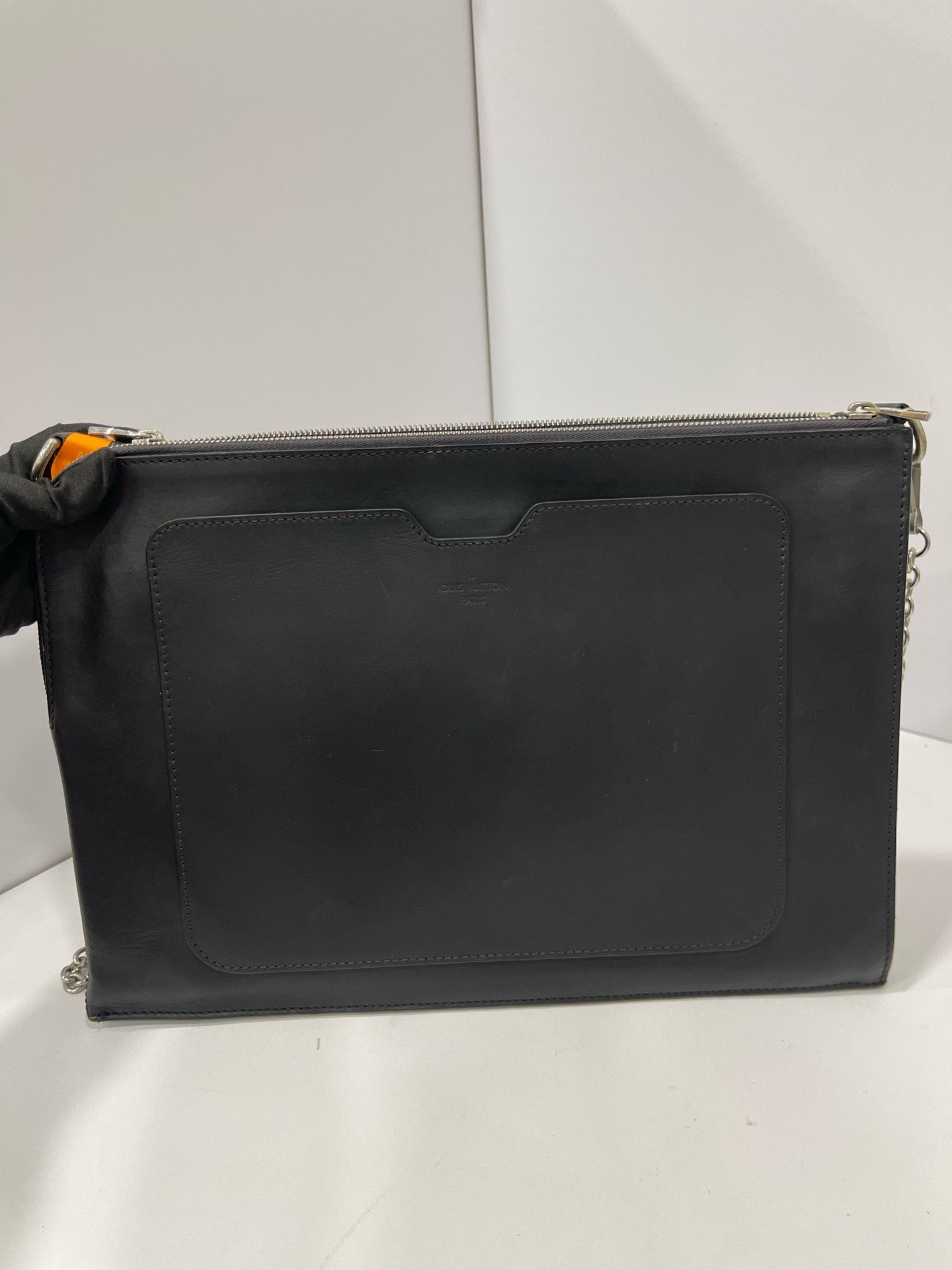 Louis Vuitton - Pochette Voyage - Leather - Black - (Large)