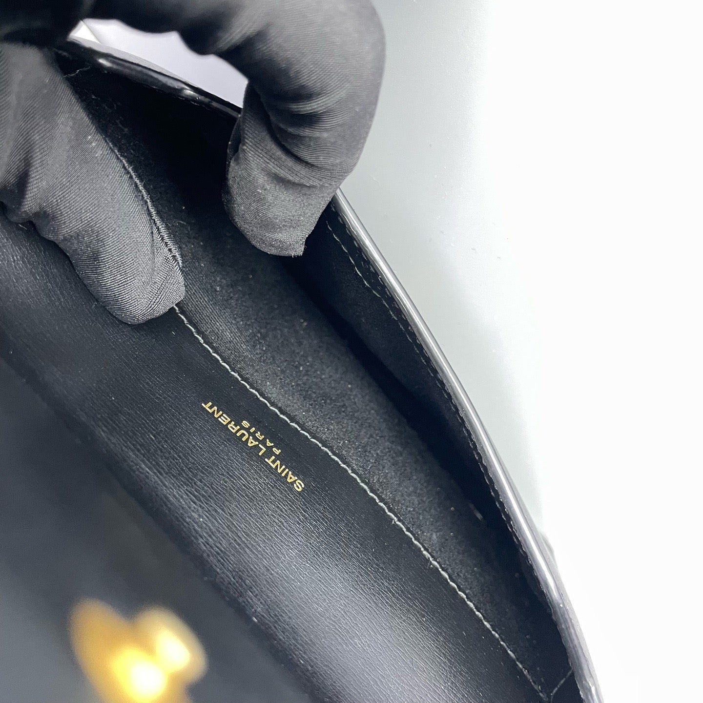 Saint Laurent - Monogram Chain Phone Holder - Grained leather - Black - (mini)