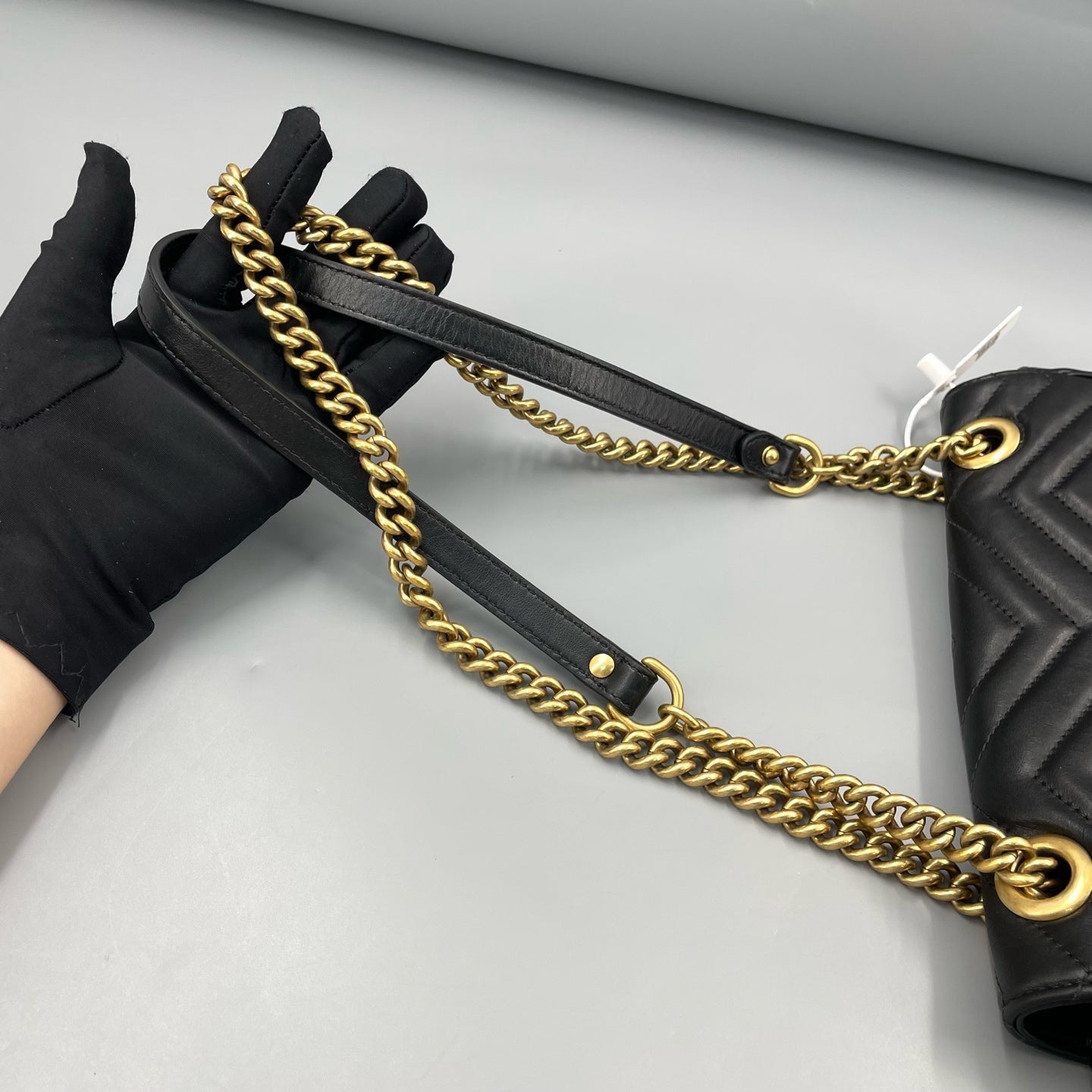 Gucci - GG Marmont Matelassé Shoulder Bag - Matelassé chevron leather - Black with Gold-Tone Hardware - (Medium)